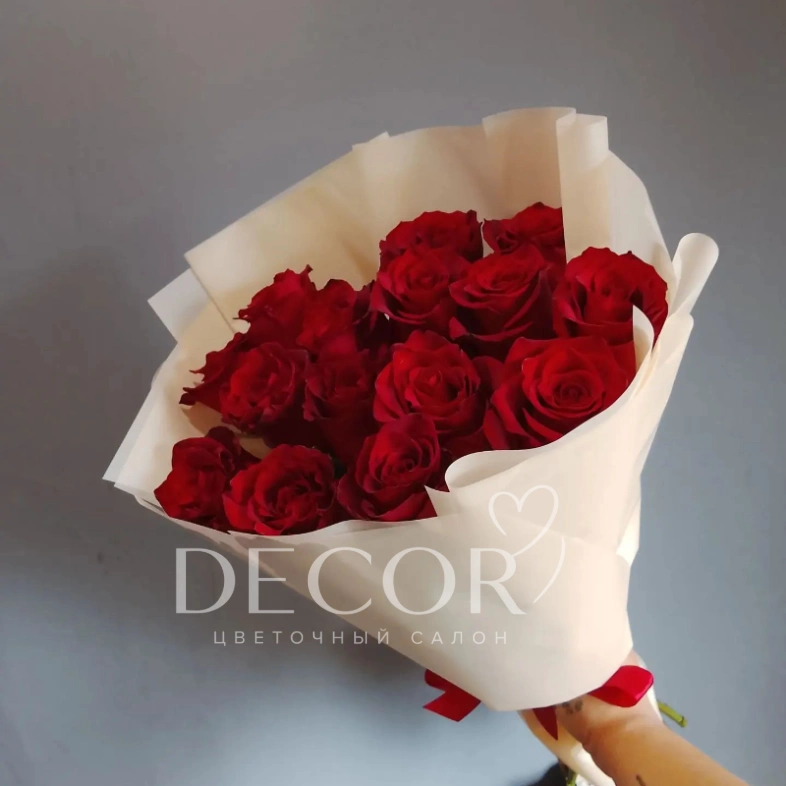 Букет из красных роз 60см (15 шт)